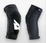 Rodilleras BLEGRASS Eagle Solid D3O